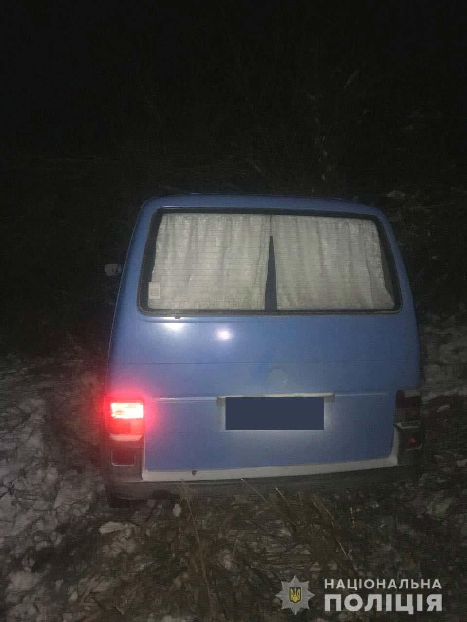 За угон мікроавтобуса відповідатиме житель Рівненського району