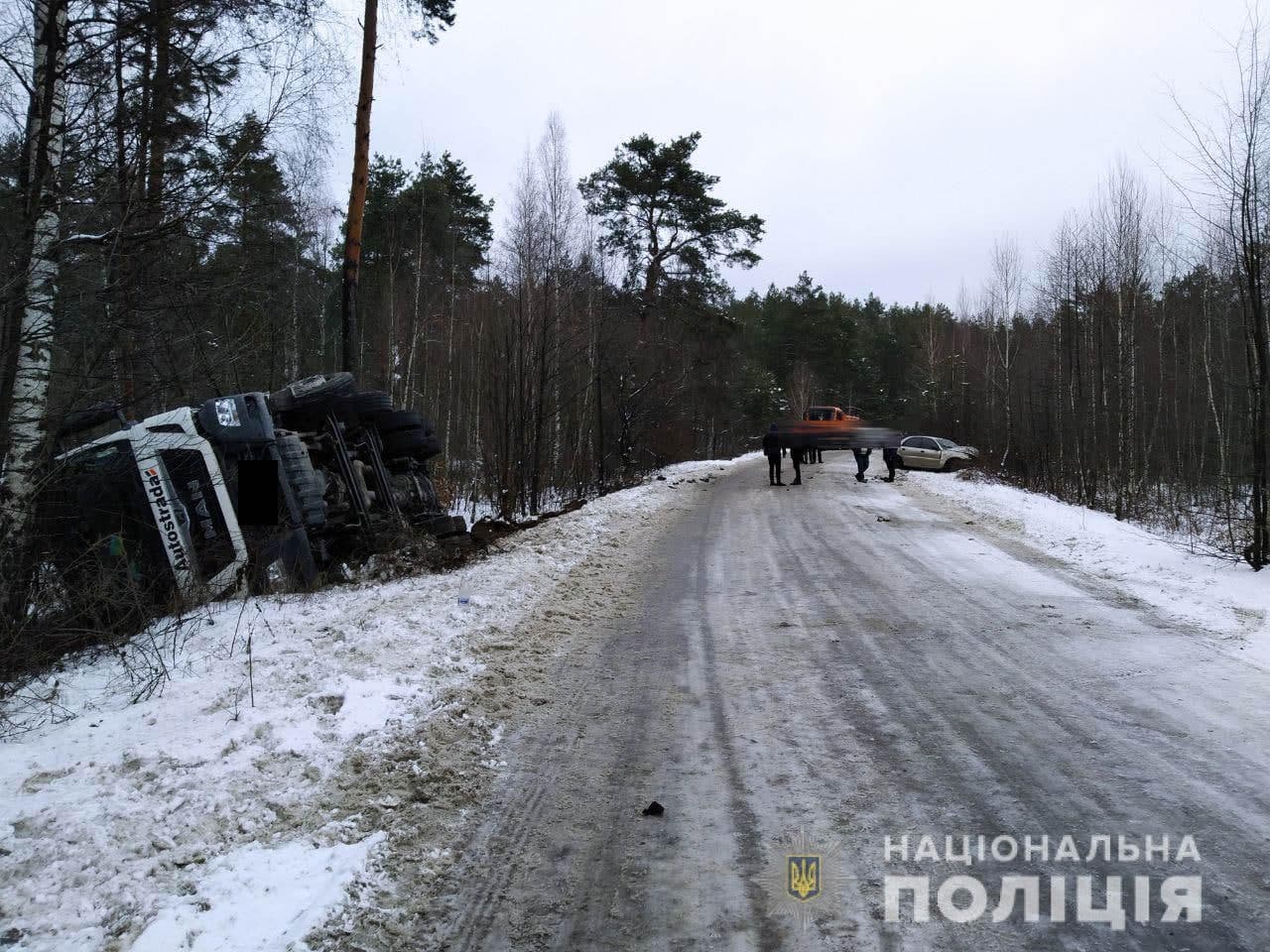 На Сарненщині в ДТП постраждала водійка автівки
