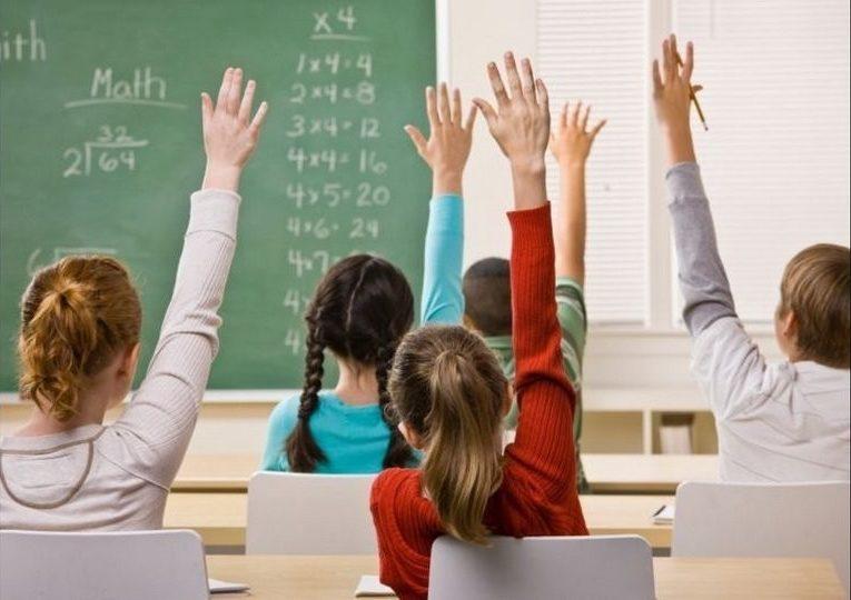 Від роботи на Рівненщині відсторонено 819 освітян