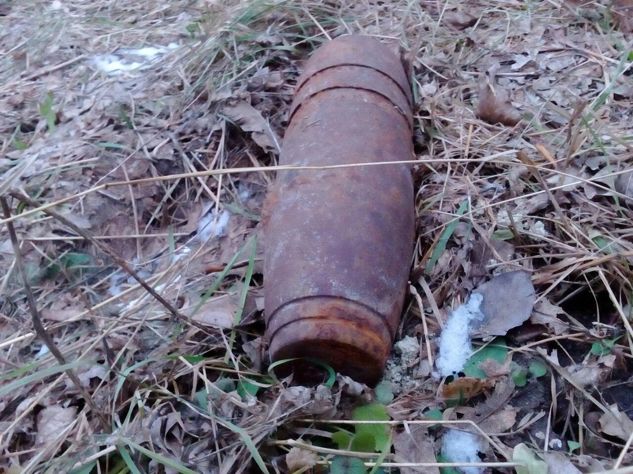 У Рівному знайшли артилерійський снаряд часів війни