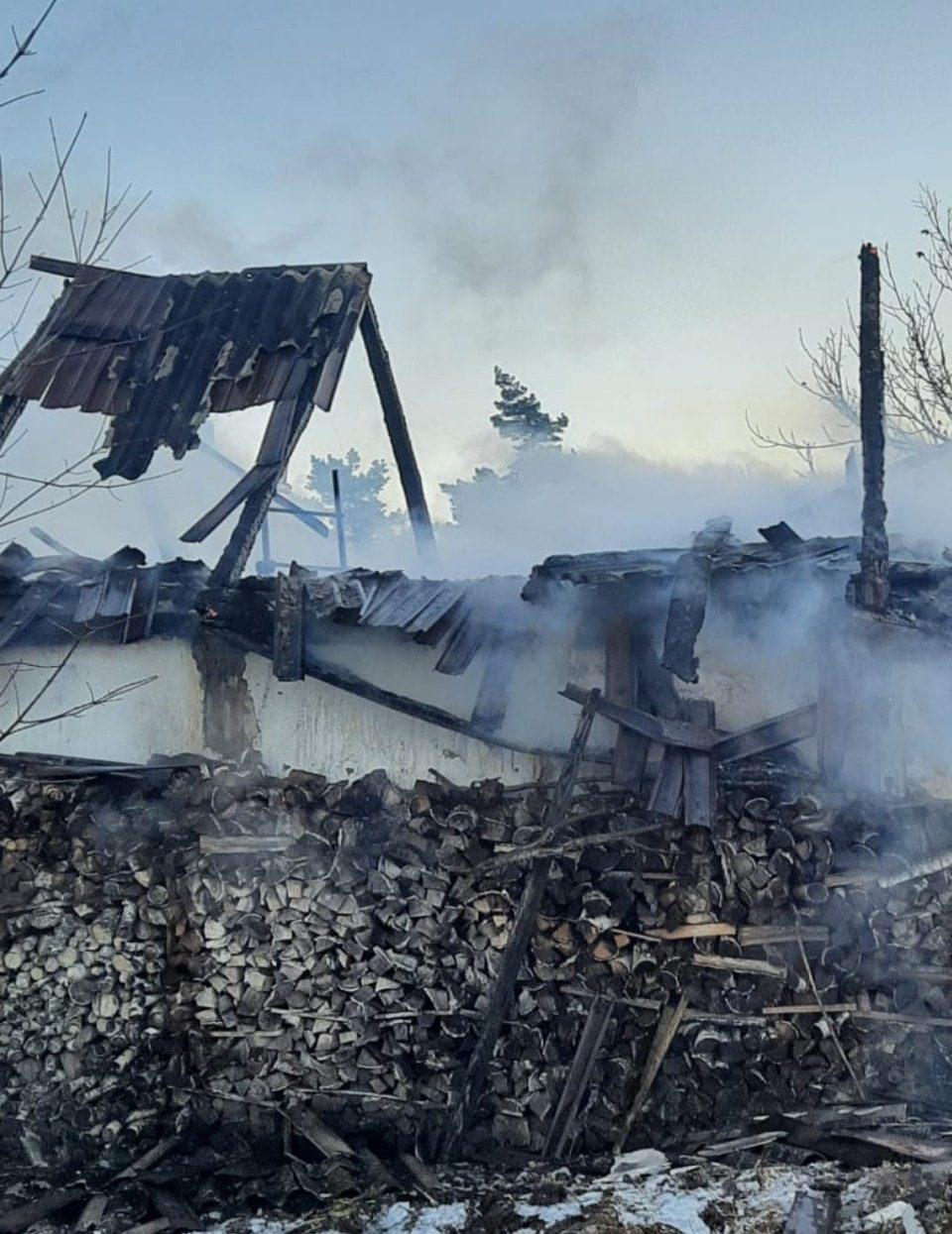 На Дубенщині вогнеборці ліквідували пожежу у приватному господарстві