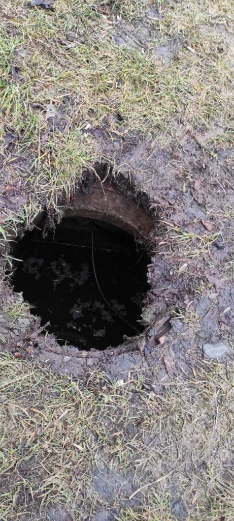 Рівне Гайламацька вілдкритий люк _