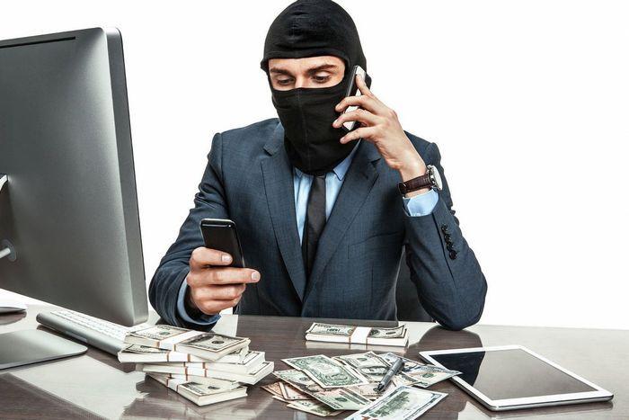 Колектори України без роботи не залишаться