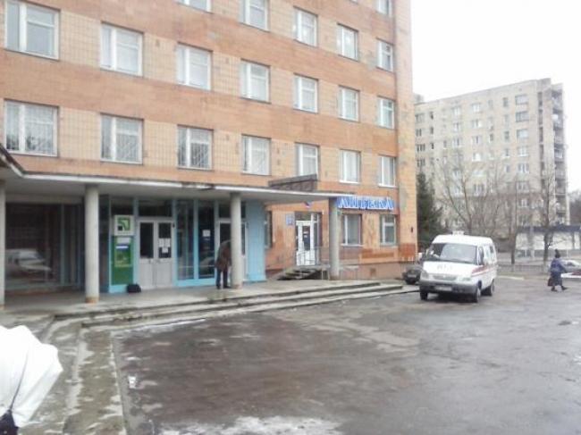 Лікарні Рівного працюють за скороченим графіком