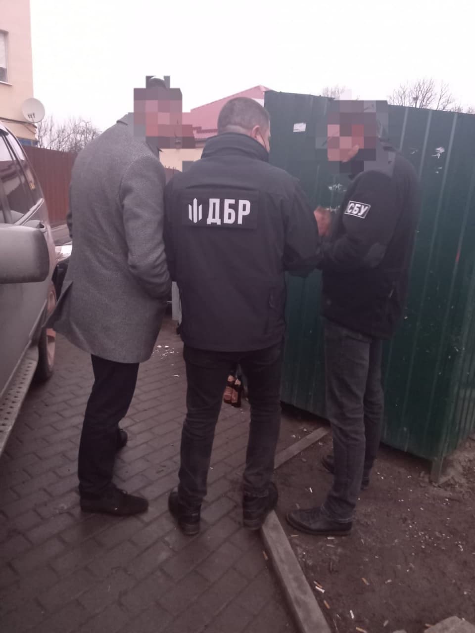 На Рівненській митниці розмитнювали авто за заниженою вартістю