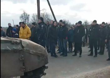 На Чернігівщині окупантів очікував живий заслон