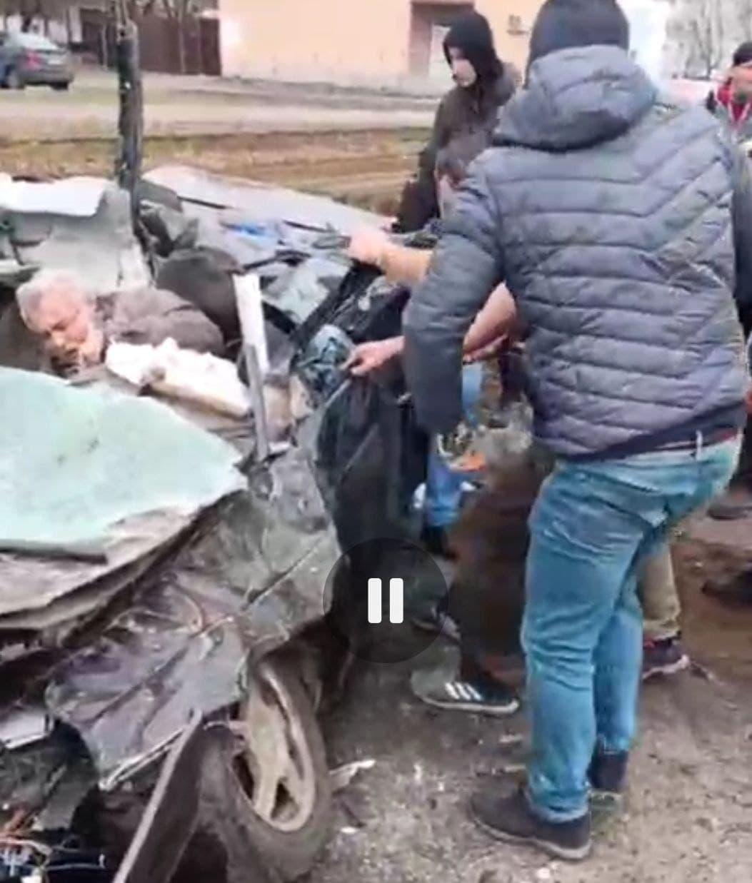 Водій, якого переїхали окупанти у Києві вижив