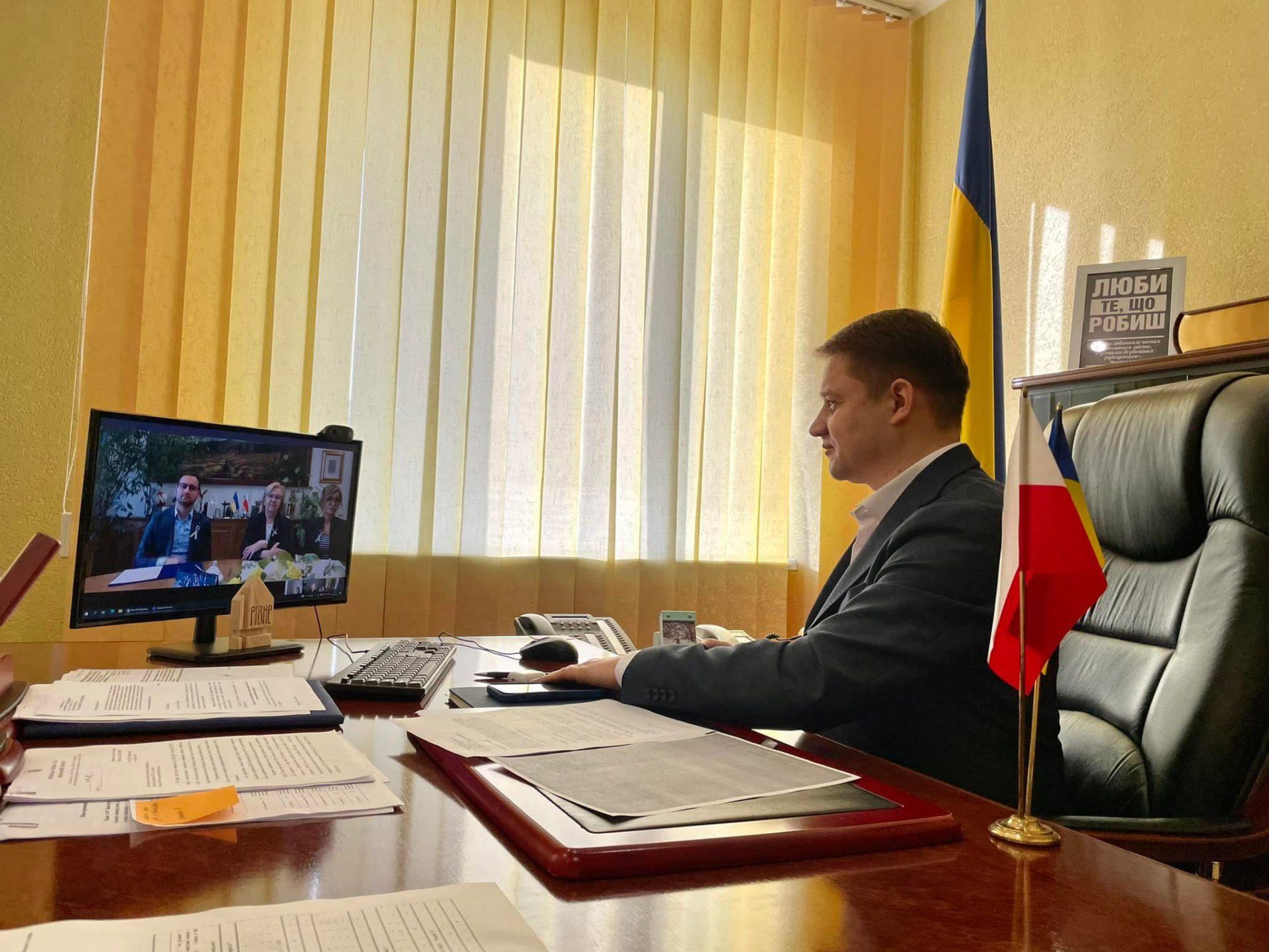 Мер Рівного поспілкувався з польською колегою в онлайн форматі