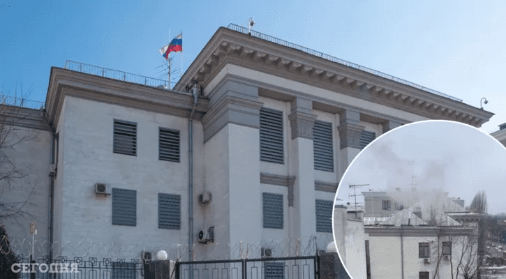 З будівлі посольства РФ у Києві йде дим