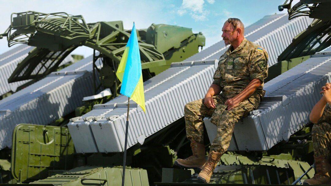 Українських в’язнів звільнять для захисту країни