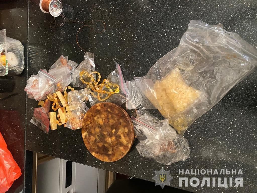 вироби з бурштину