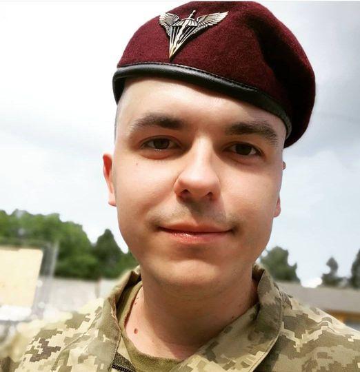 Сьогодні на Костопільщині прощатимуться з Героем, який загинув ще місяць тому Сьогодні на Костопільщині прощатимуться з Героем, який загинув ще місяць тому