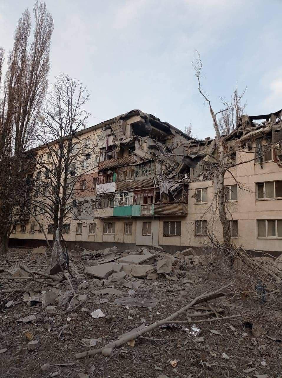 Годину тому росіяни обстріляли Лисичанськ, є жертви