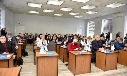У Рівному можуть відмовитися від преміювання керівників міської влади на час війни (+проєкт рішення)