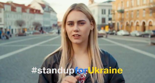 У Вільнюсі волонтери заспівали “Ой у лузі червона калина”(відео)
