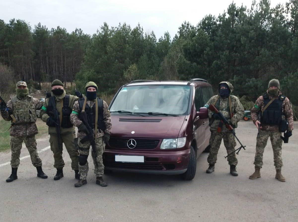 Рівненські атомники продовжують підтримувати українських захисників