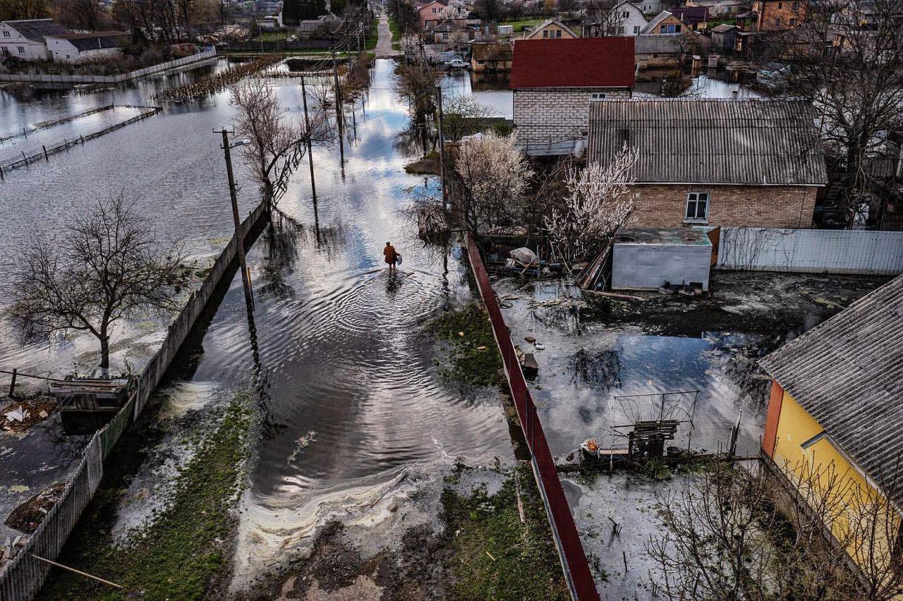 Українці затопили село щоб врятувати Київ від окупантів