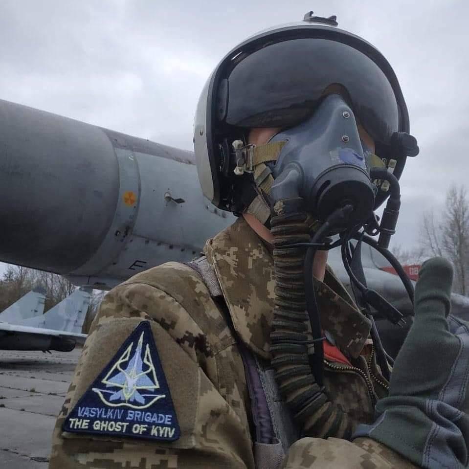 Привид Києва не загинув