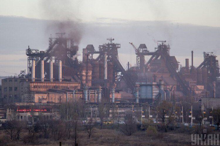 В Маріуполі на території “Азовсталі” обвалилася операційна після ударів окупантів (ВІДЕО)
