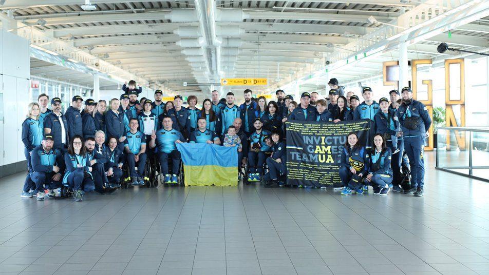 Ветерани, які зазнали травм на війні, беруть участь в ІгриНескорених у Гаазі Ветерани, які зазнали травм на війні, беруть участь в ІгриНескорених у Гаазі