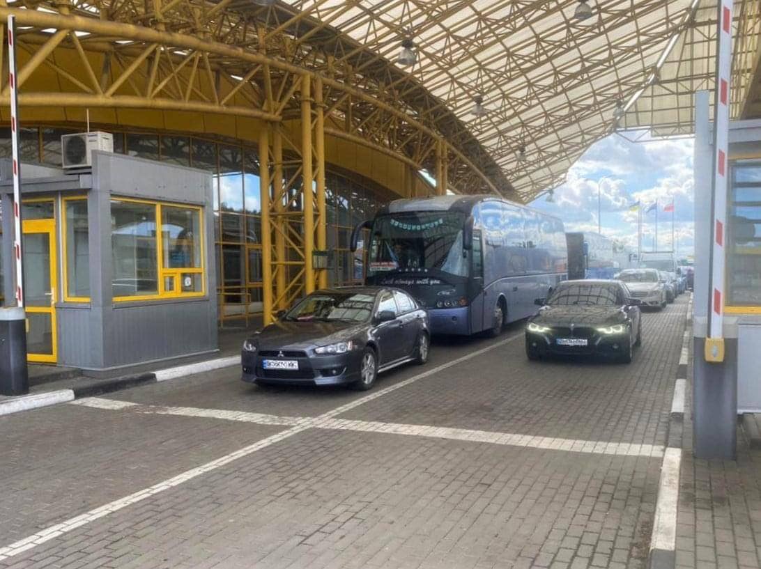 Ситуація у пунктах пропуску на західному кордоні