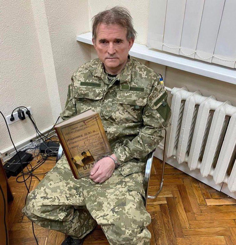 Меми затриманого Медведчука заполонили соціальні мережі