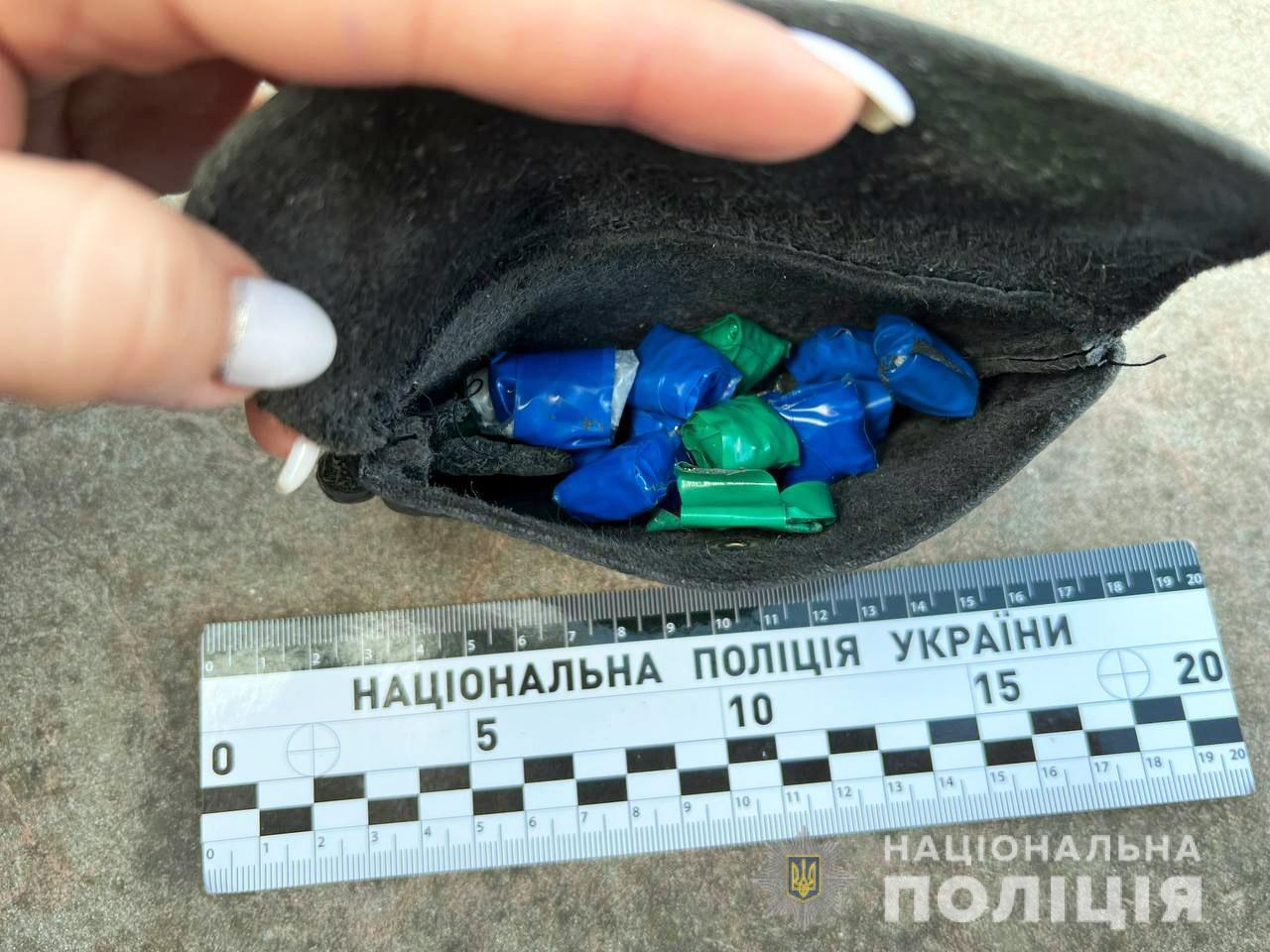 За добу на Рівненщині поліцейські задокументували 10 наркозлочинів