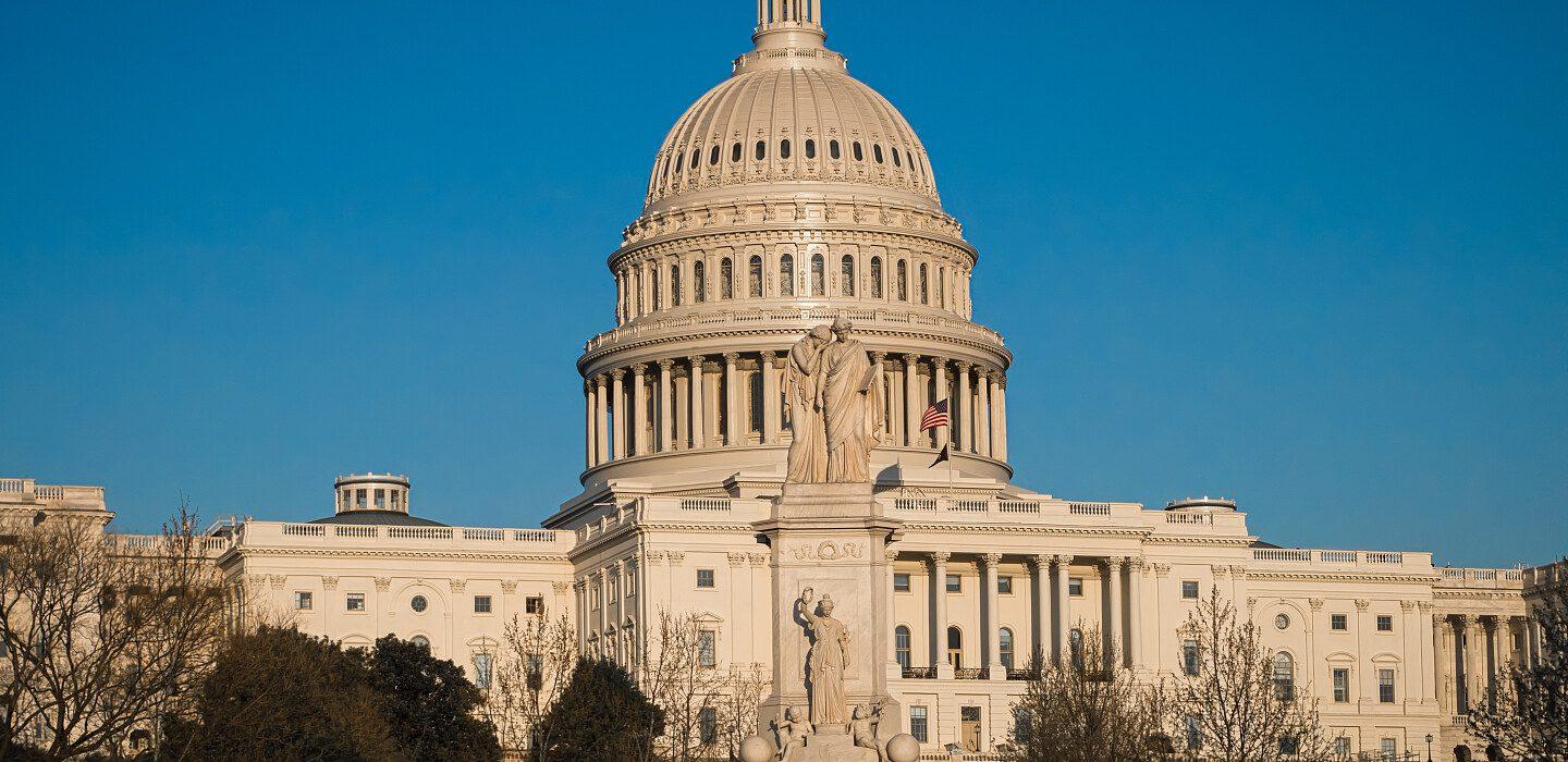США готують програму ленд-лізу для України