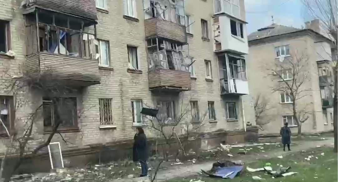 Школа та житлові будинки потрапили під обстріл окупанта на Луганщині