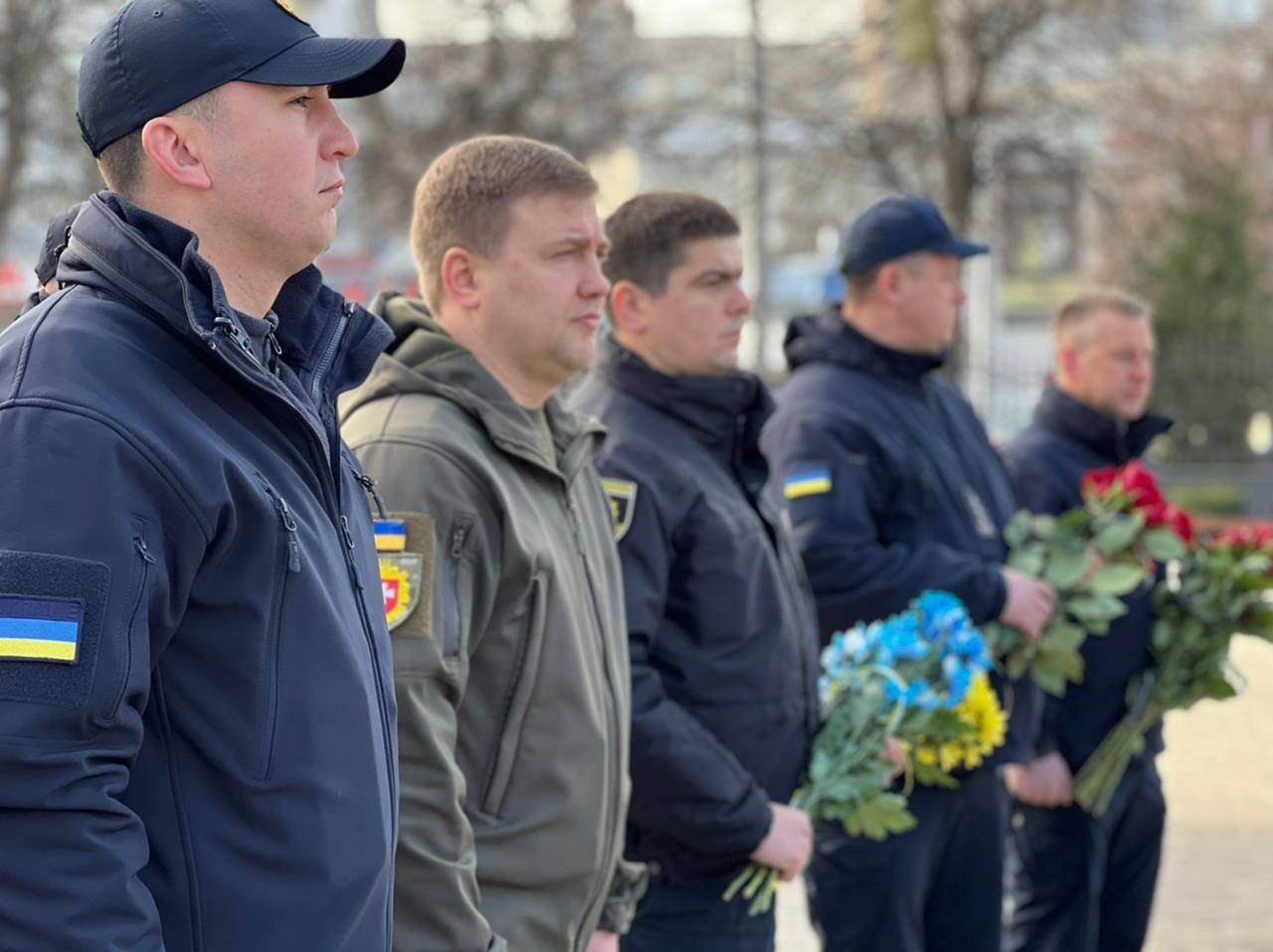 У Рівному вшанували тих, хто загинув у війні на сході України за останні 8 років (фото)