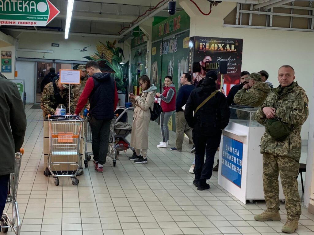 рівне вручення повісток