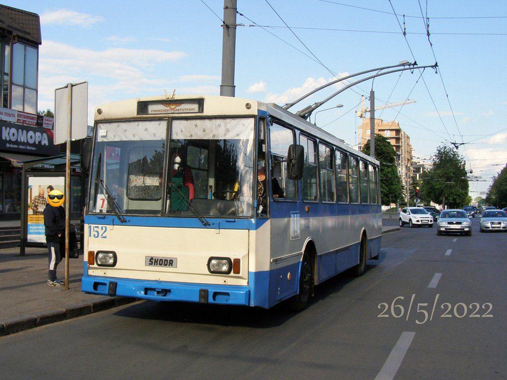 152 тролейбус рівне