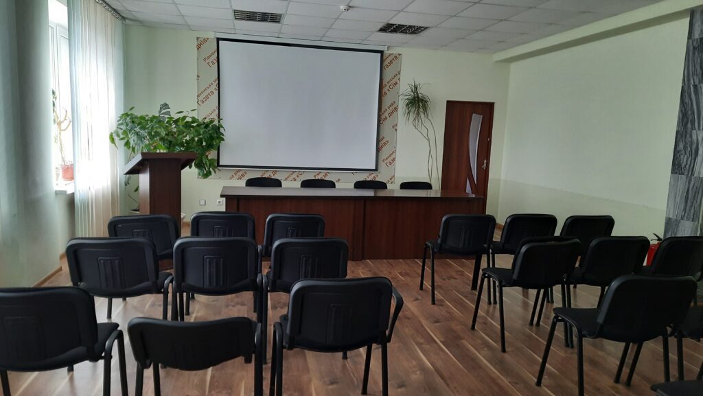 Конференції, семінари, тренінги: послуги для проведення у Рівному