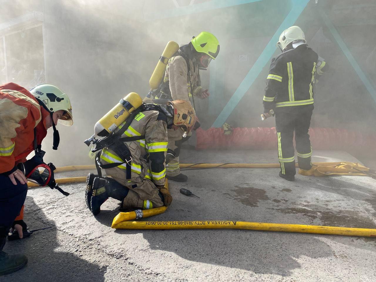 На пожежі на ринку в Рівному загинули люди На пожежі на ринку в Рівному загинули люди