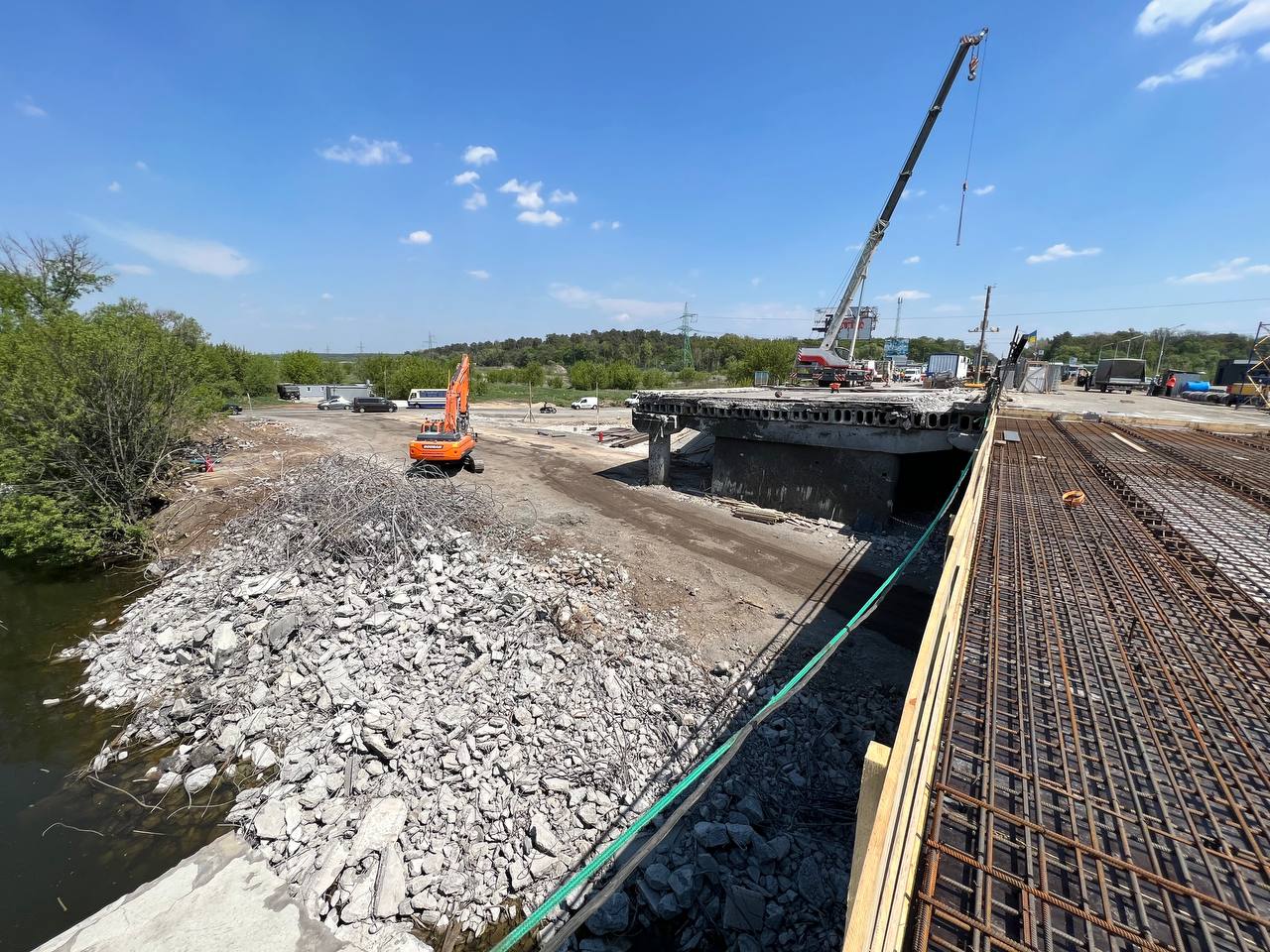 До кінця травня має бути відновлений міст через річку Ірпінь