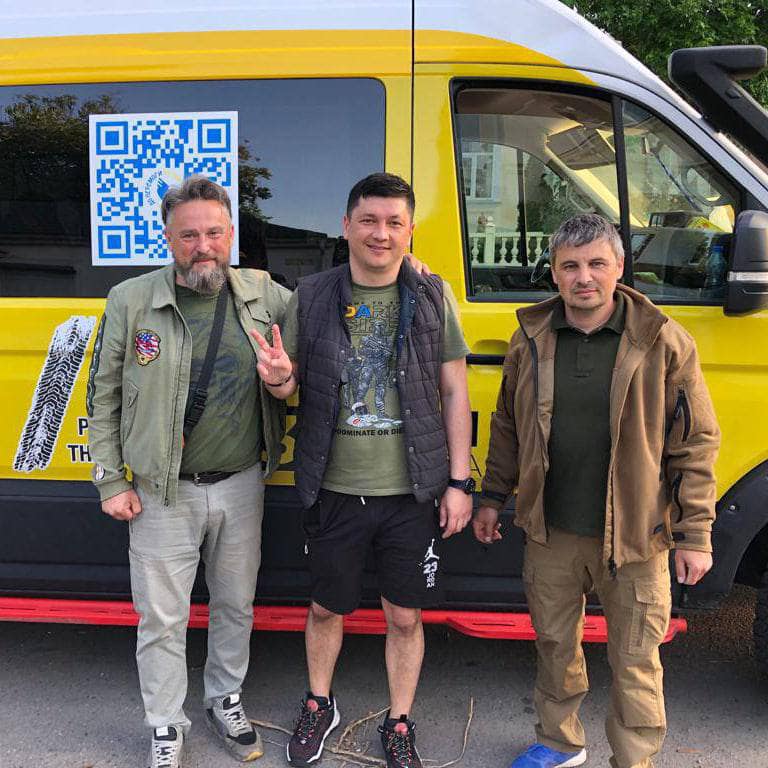 Віталій Кім зустрів гуманітарну допомогу з Рівненщини