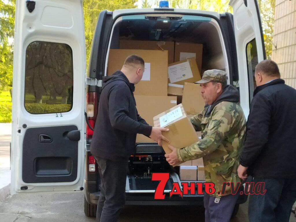 гуманітарка в міську лікарню