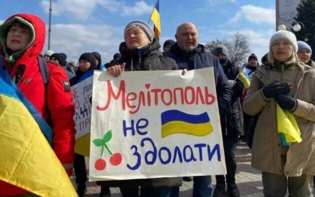 колаборанти обговорюють