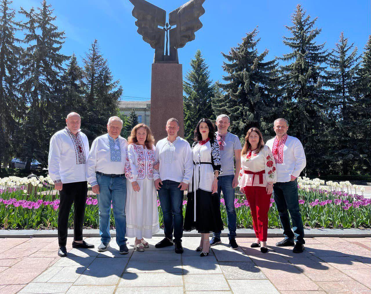Рівне вбралося у вишиванки