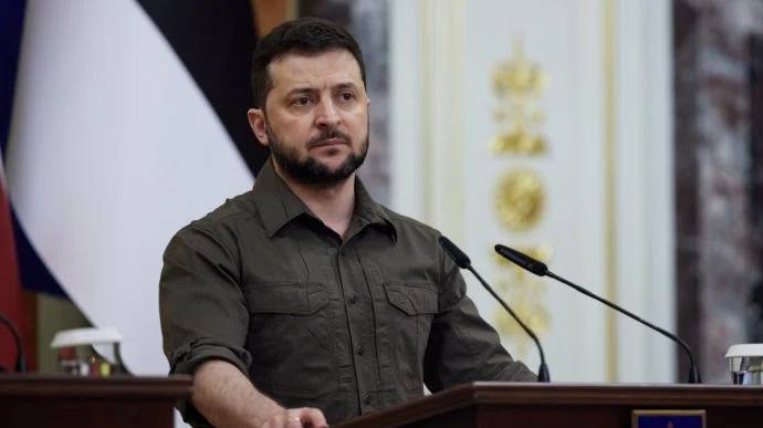 Президент України розповів про льотчиків які загинули, рятуючи “Азовсталь”