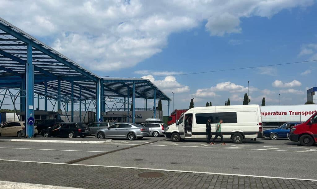Прикордонники розповіли про ситуацію у пунктах пропуску на західному кордонні