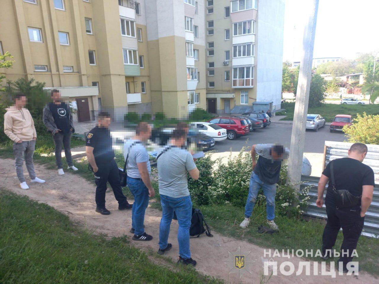 У Рівному оперативники затримали викрадача благодійних скриньок