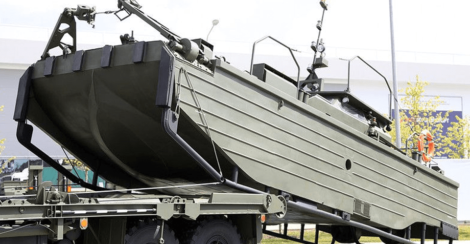 Росія сформувала ешелон із катерами в окупованому Криму