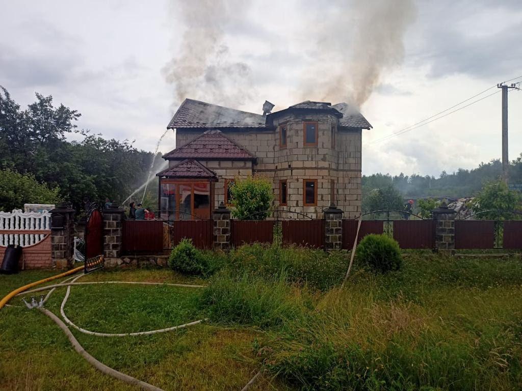 У Клесові на Рівненщині горів житловий будинок