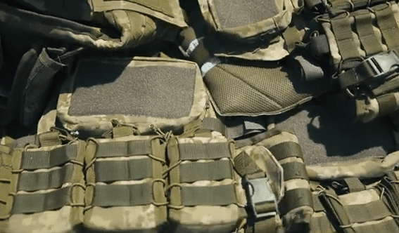 Понад півтори тисячі бронежилетів передали для ТрО Рівненщини (Відео)