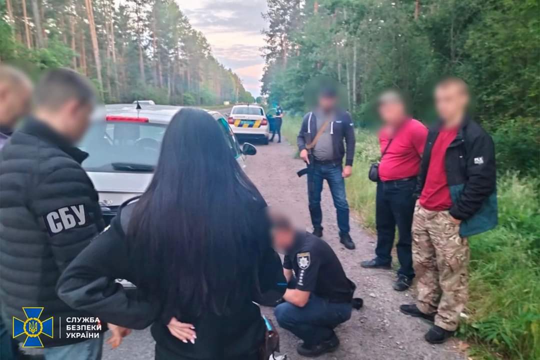 На Рівненщині намагалися вивезти за кордон високотоксичну речовину