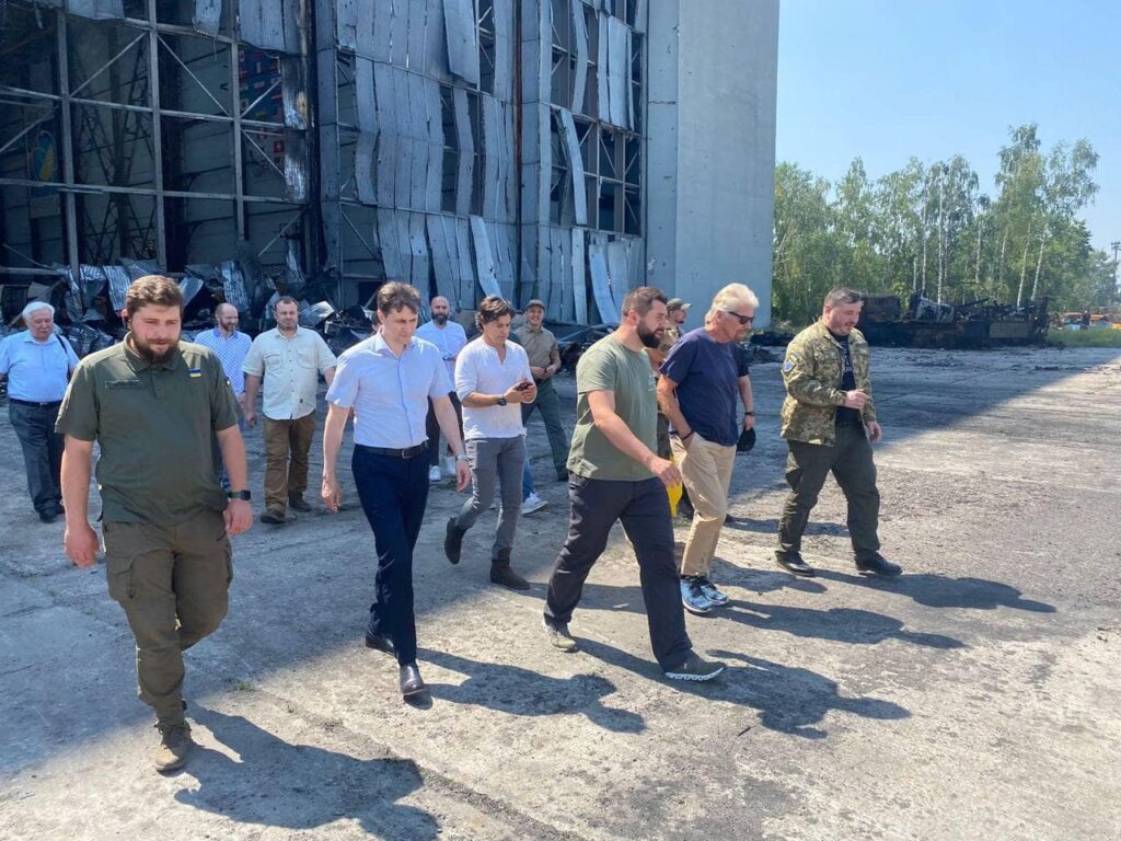 Гостомель Бренсон