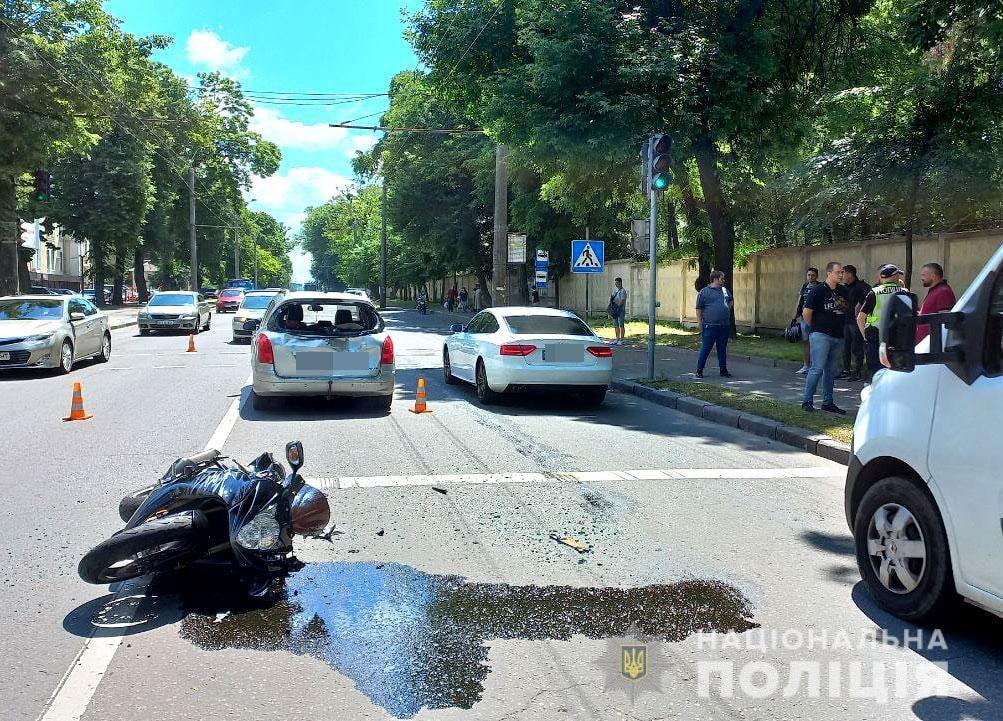 У Рівному за фактом ДТП за участю мотоцикліста розпочато досудове розслідування 