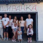 На Рівненщині автобусну зупинку «одягнули» у вишиванку (+Фото)