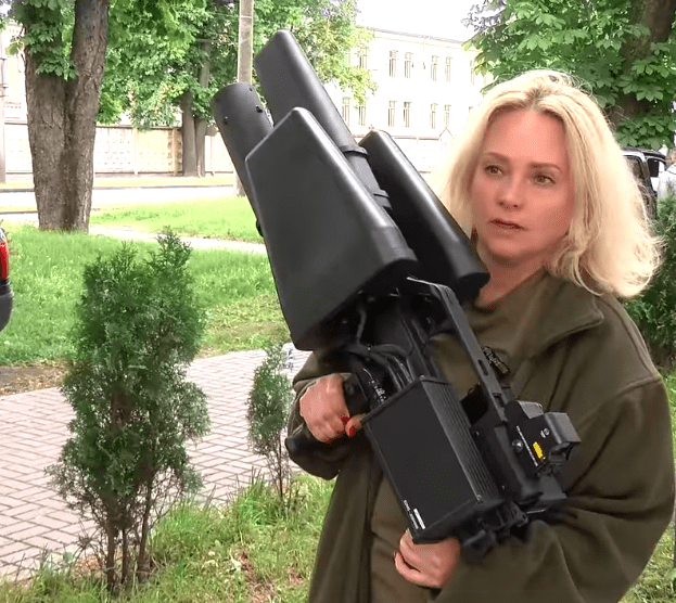 У Рівному військові перераховують кошти волонтерам, аби ті допомагали військовим